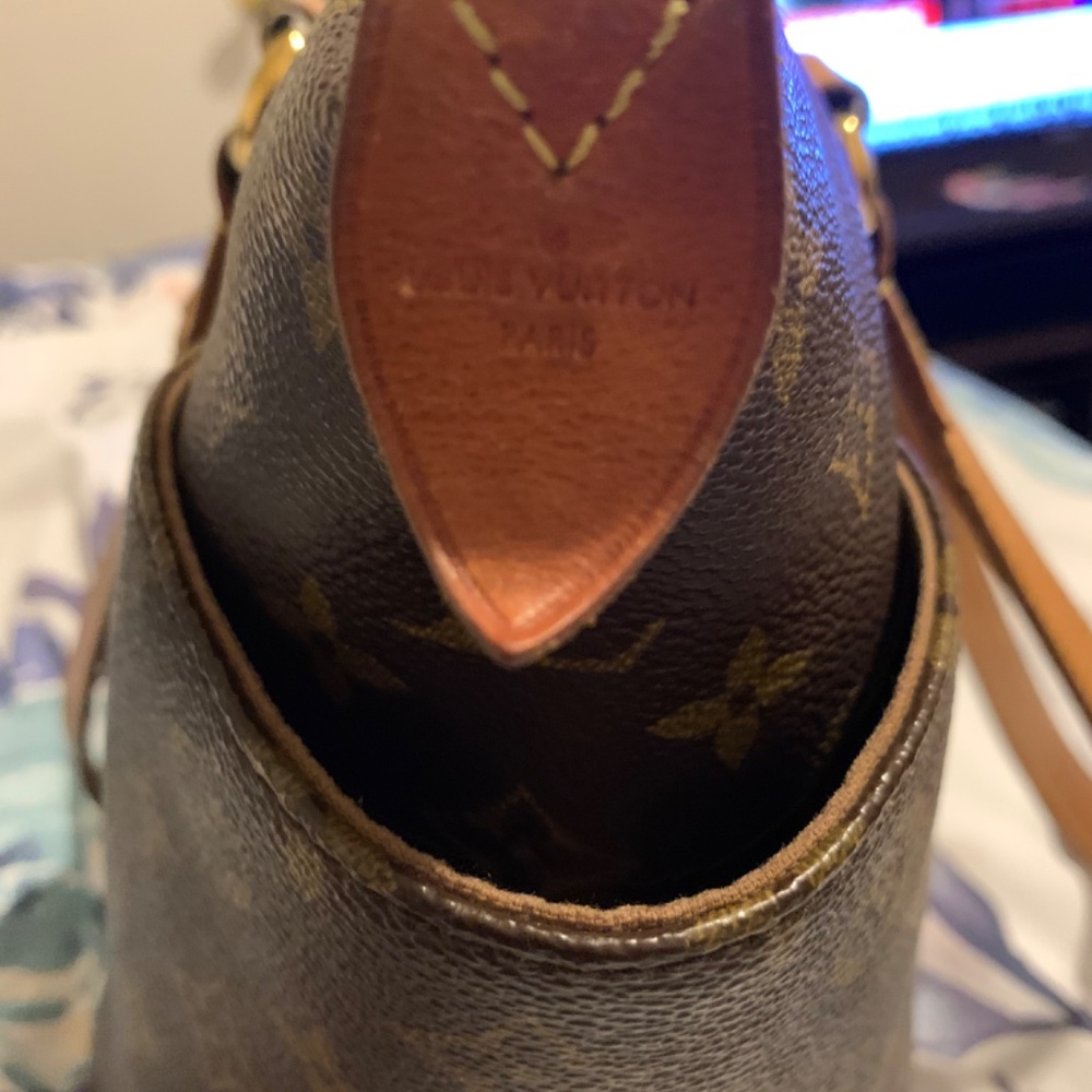 Authentic Lv - image 2